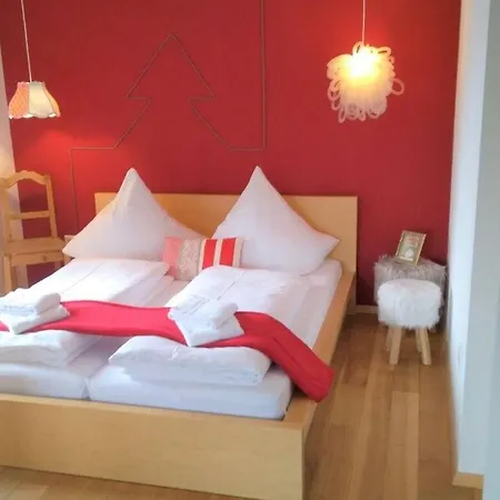 Apartman Pine Cones In The Haslehaus